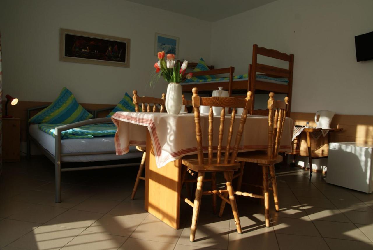 Dom Sonia Appartement Niechorze Buitenkant foto